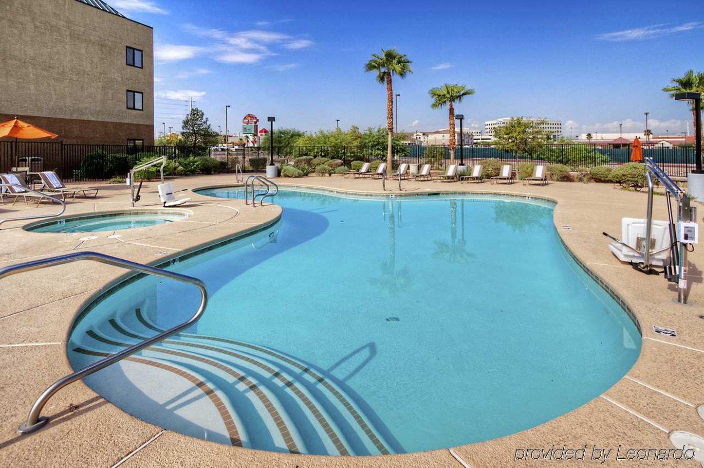 Hampton & Vegas-henderson 3*